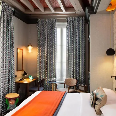 Hotel Les Dames Du Pantheon 4*