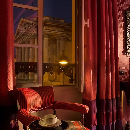 Les Dames Du Pantheon Отель