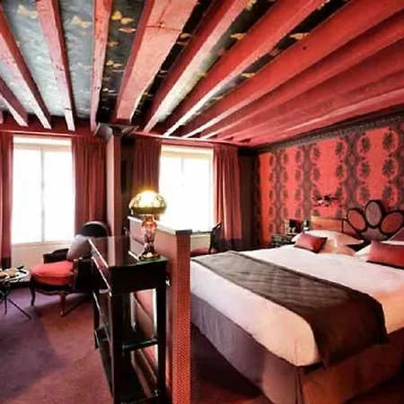 Les Dames Du Pantheon Hotel