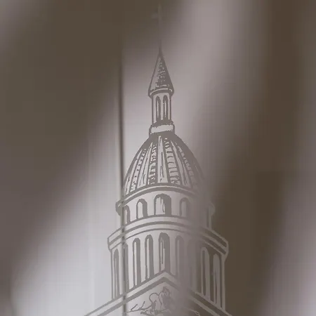 Les Dames Du Pantheon Отель