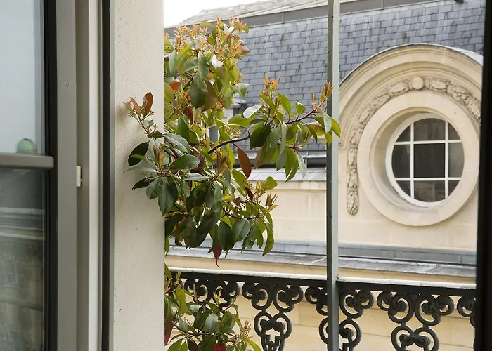 Hotel Les Dames Du Panthéon 4*