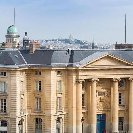 Les Dames Du Pantheon Hotel