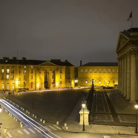 Les Dames Du Pantheon 4* Париж