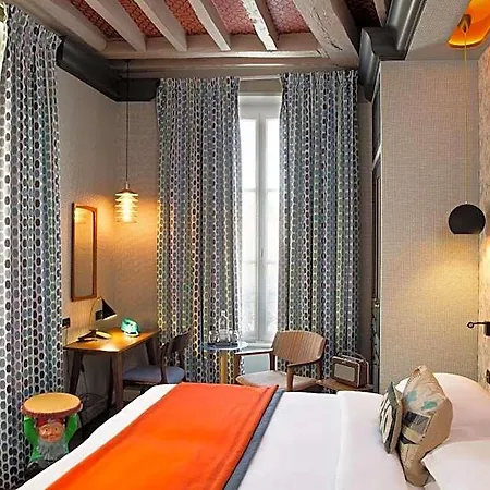 Les Dames Du Pantheon Hotel 4*