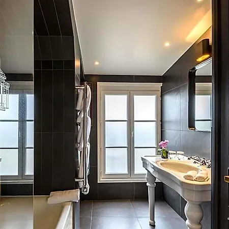 Les Dames Du Pantheon Hotel Paris