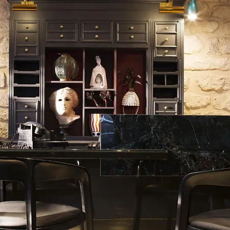 Les Dames Du Pantheon Otel