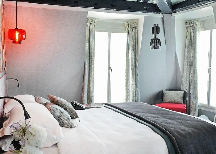 Les Dames Du Panthéon 4*