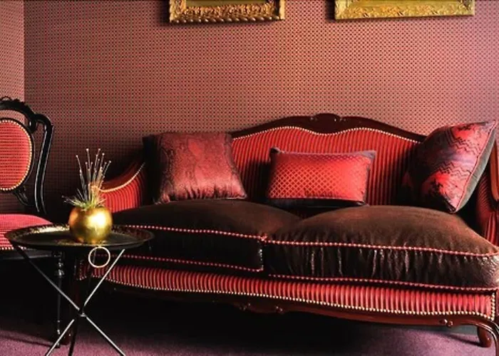 Les Dames Du Panthéon Hotel 4*