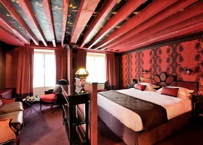 Les Dames Du Panthéon Hotel