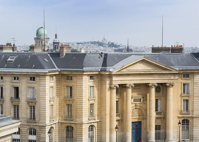 Hotel Les Dames Du Panthéon 4*
