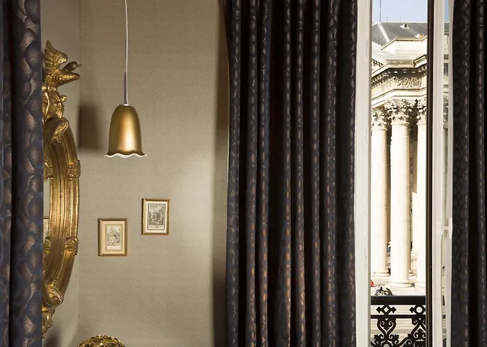 Les Dames Du Panthéon Paris